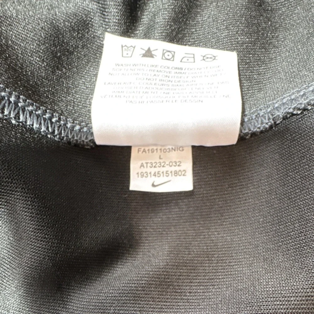 Nike Dri-FIT Gray Full Zip Hoodie Size L AT3232-032‎
